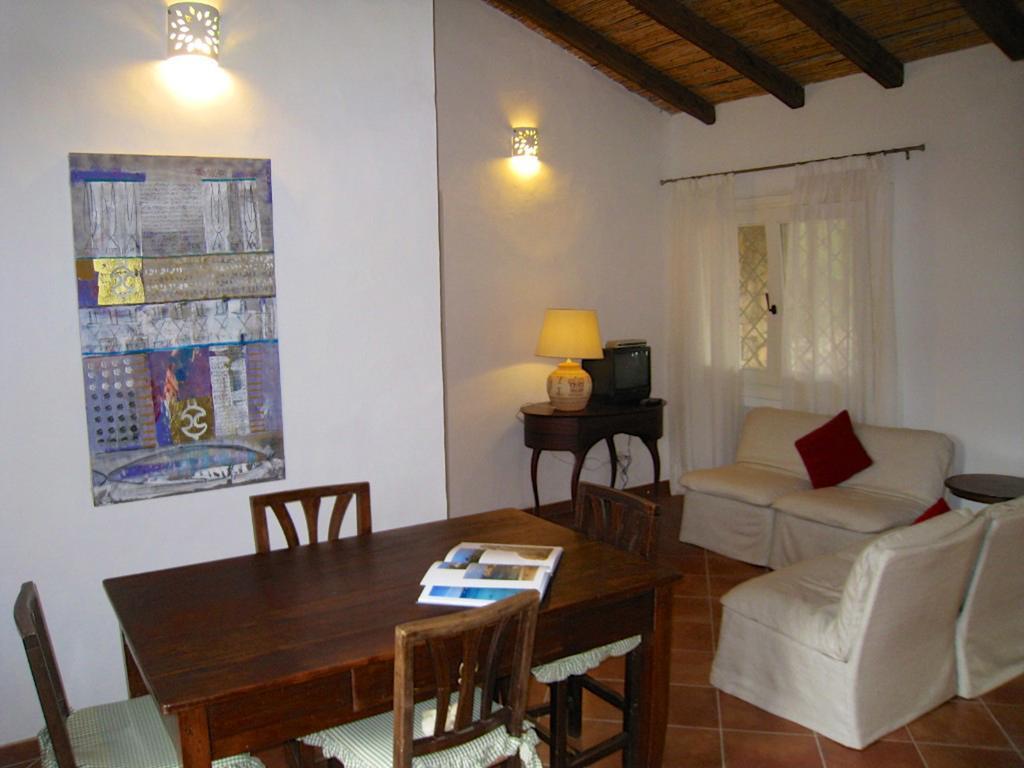Le Tre Pietre Villa Бая Сардиния Екстериор снимка