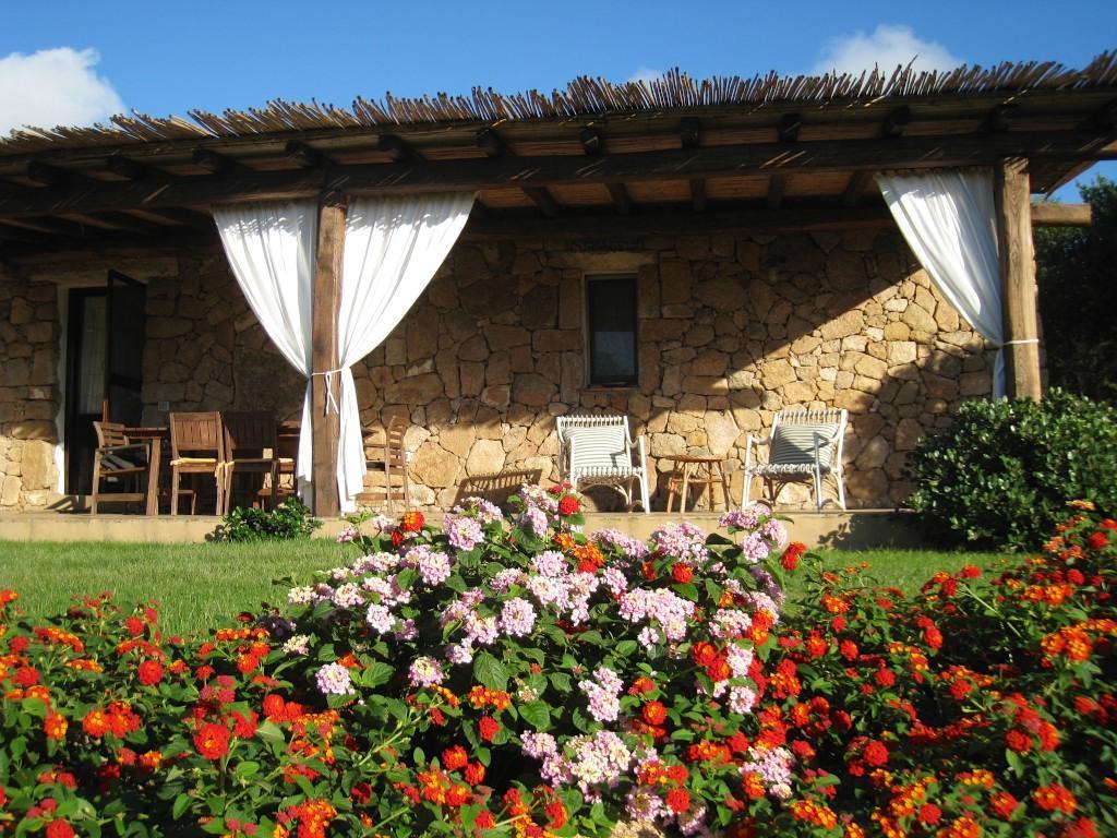 Le Tre Pietre Villa Бая Сардиния Екстериор снимка