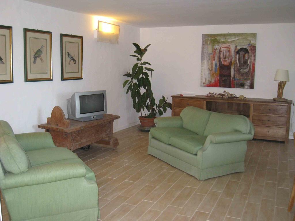 Le Tre Pietre Villa Бая Сардиния Екстериор снимка